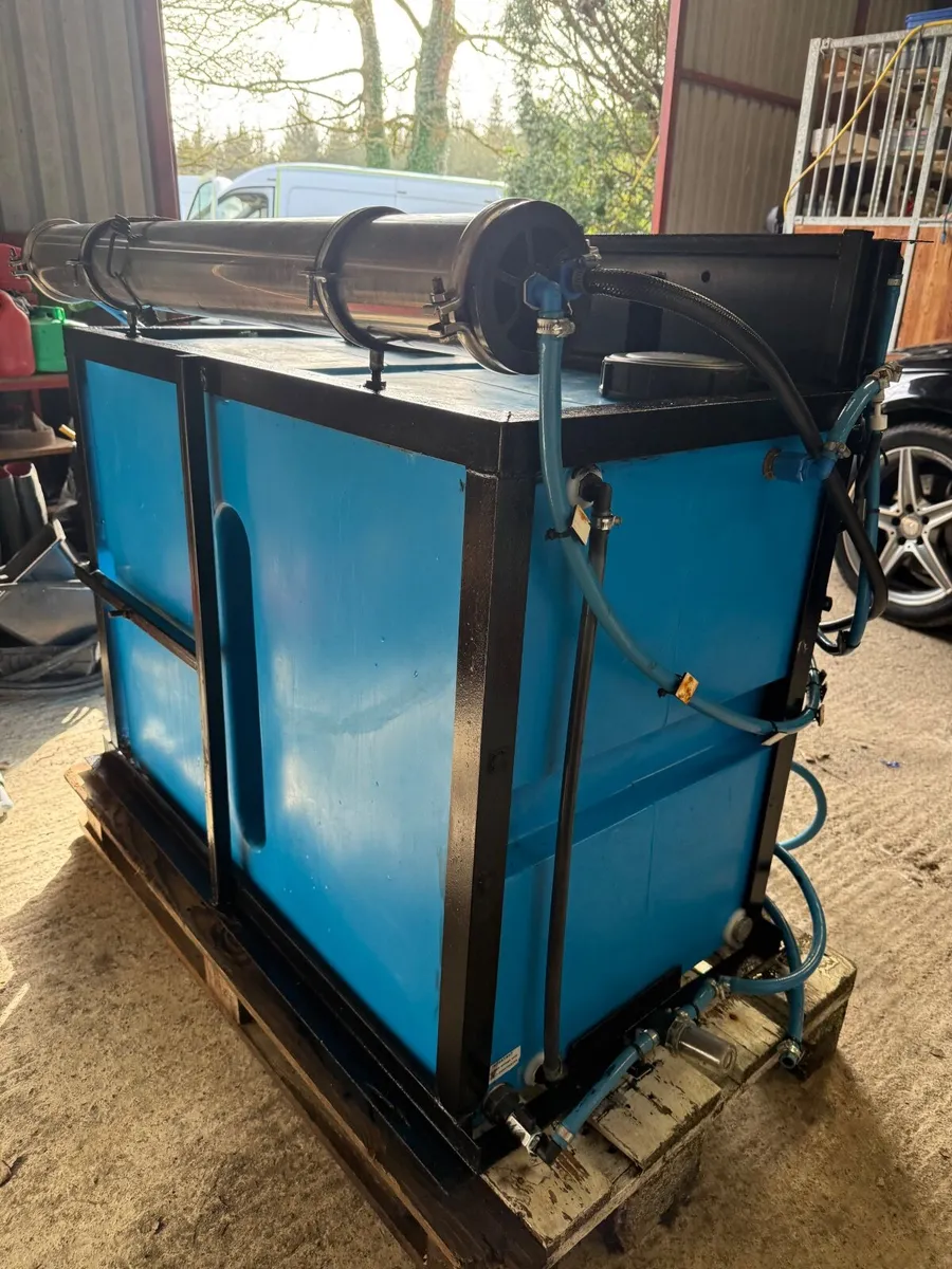 SafeWash Window Cleaning Unit - Image 1