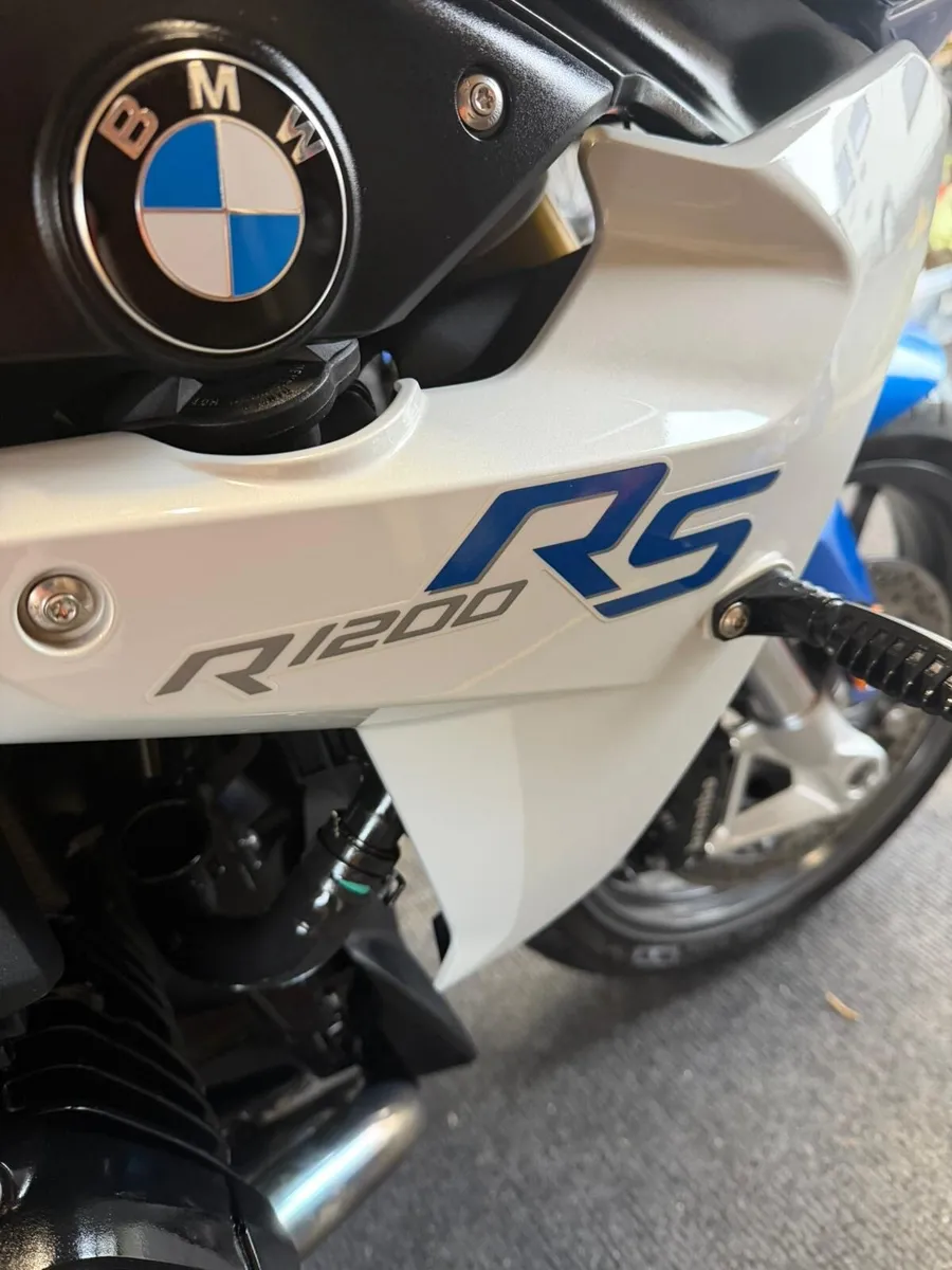 2017 BMW R1200RS Sport SE - Image 3