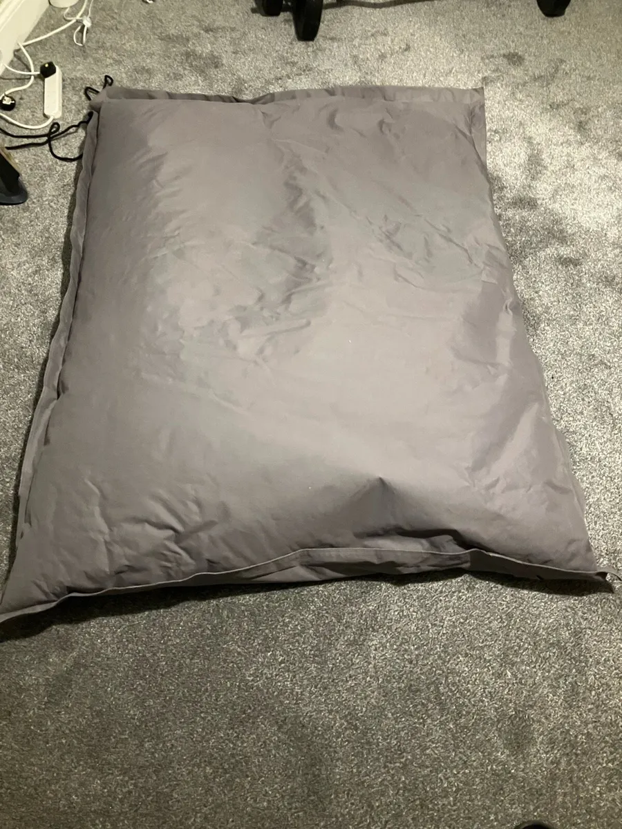 Bean bag - Image 1