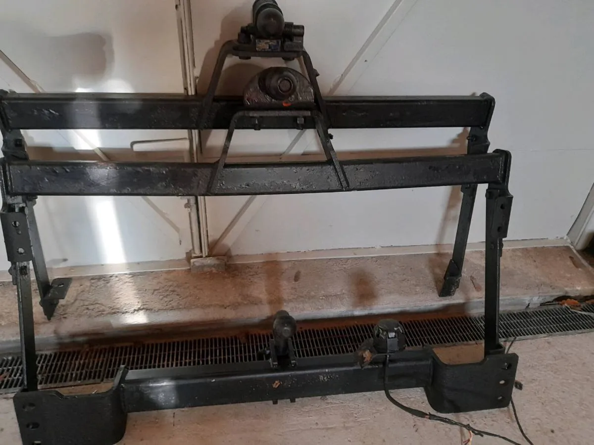 Tow bars/ Renault Traffic - Image 3