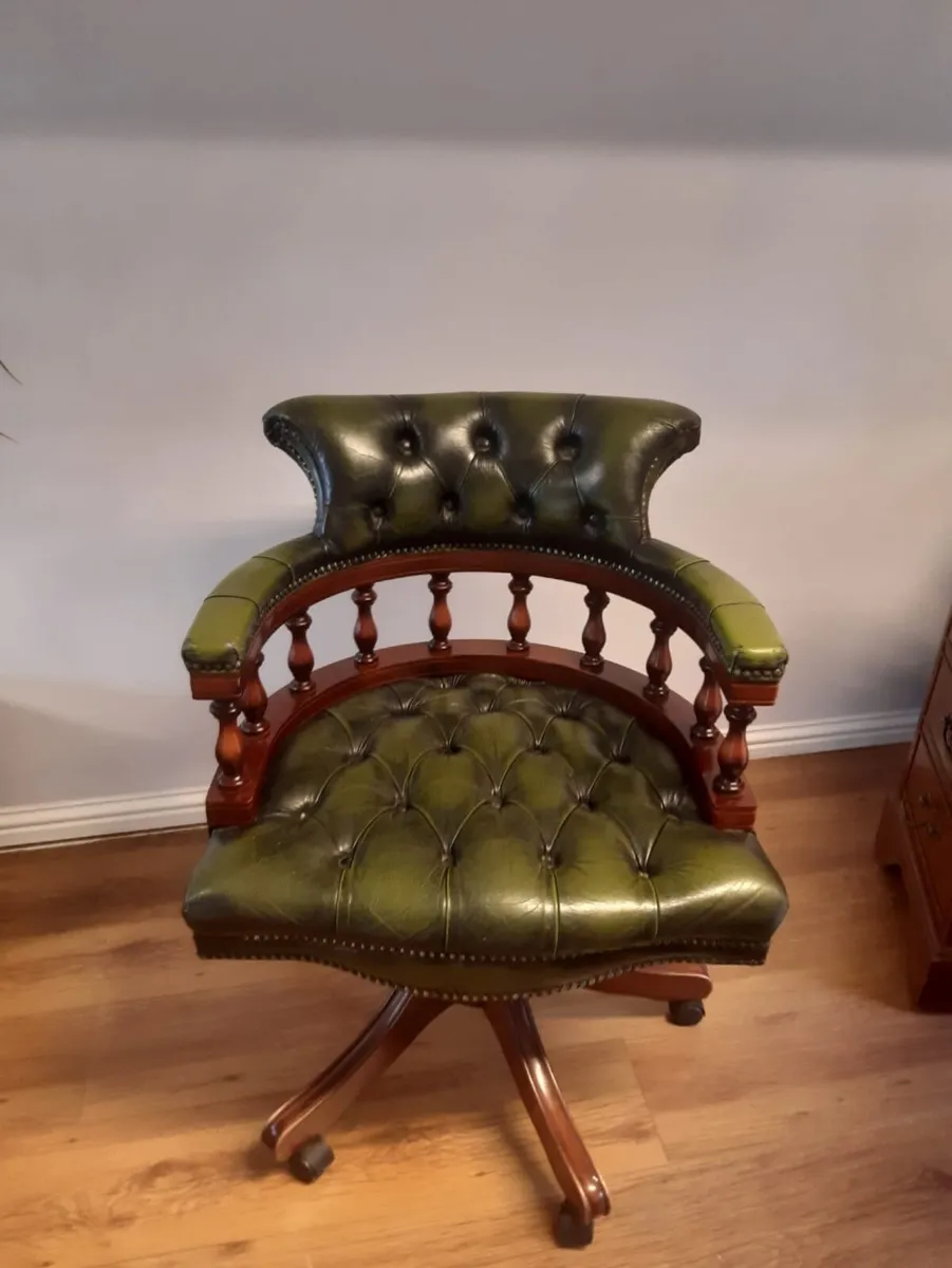 Chesterfield office furniture - Image 3