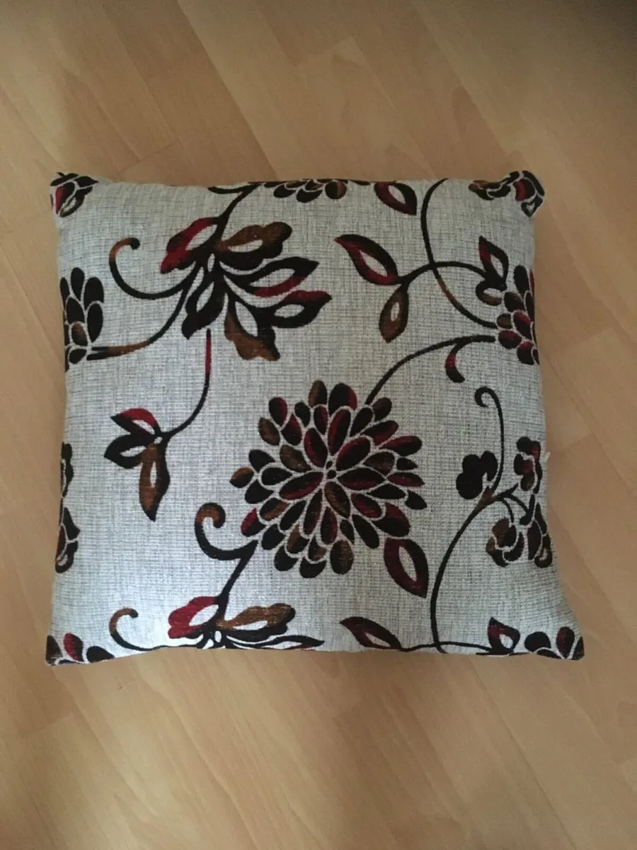 Beautiful Cushion - Image 1