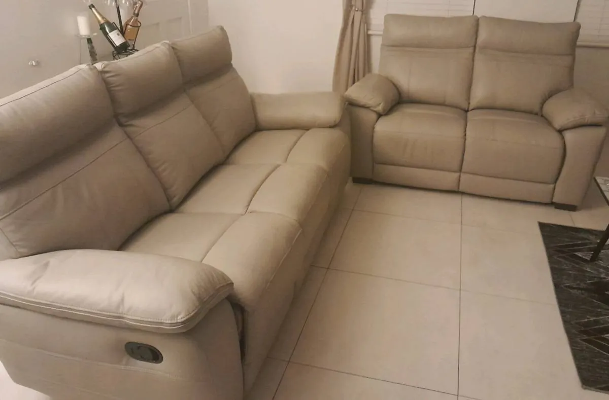 3 +2 seater matching sofa - Image 1