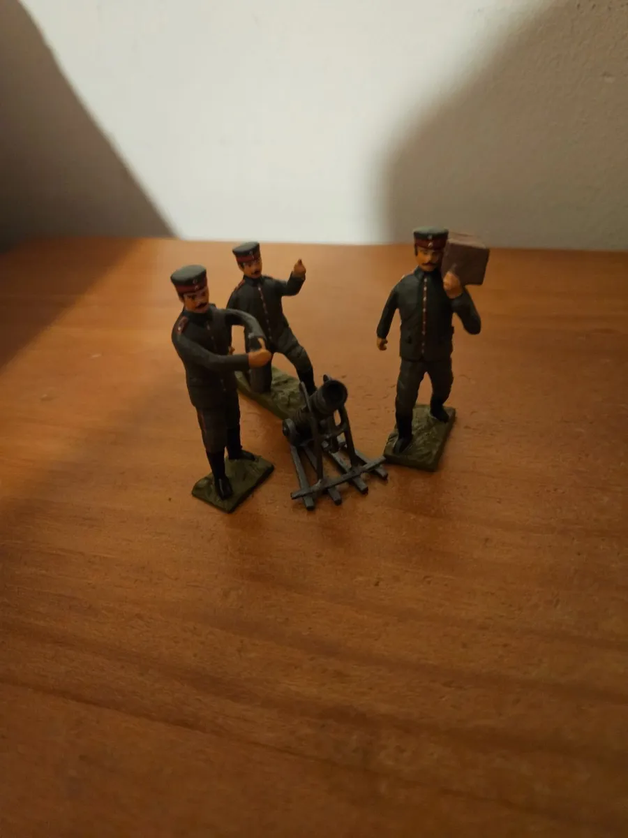 Britain's Code3 German WW1 Mortar Crew - Image 1