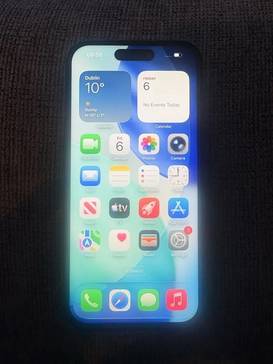 Apple iPhone 15 - Image 1