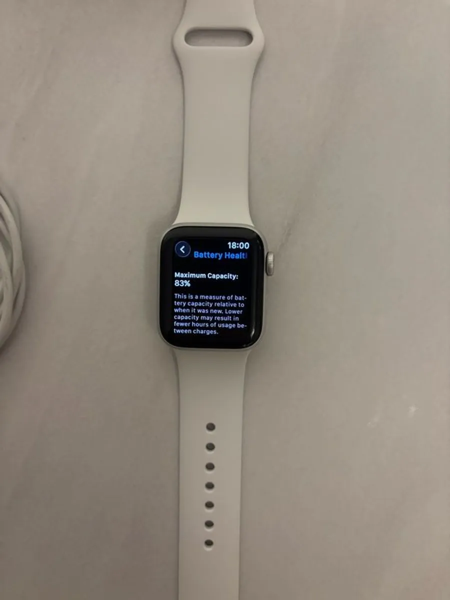 Apple Watch SE 2nd gen - Image 3