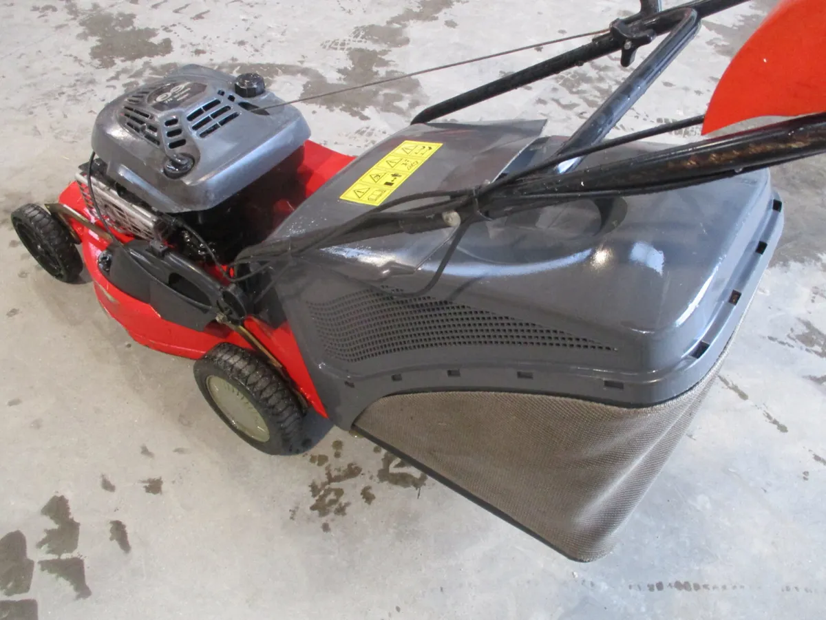 CastelGarden  Lawn Mower - Image 4