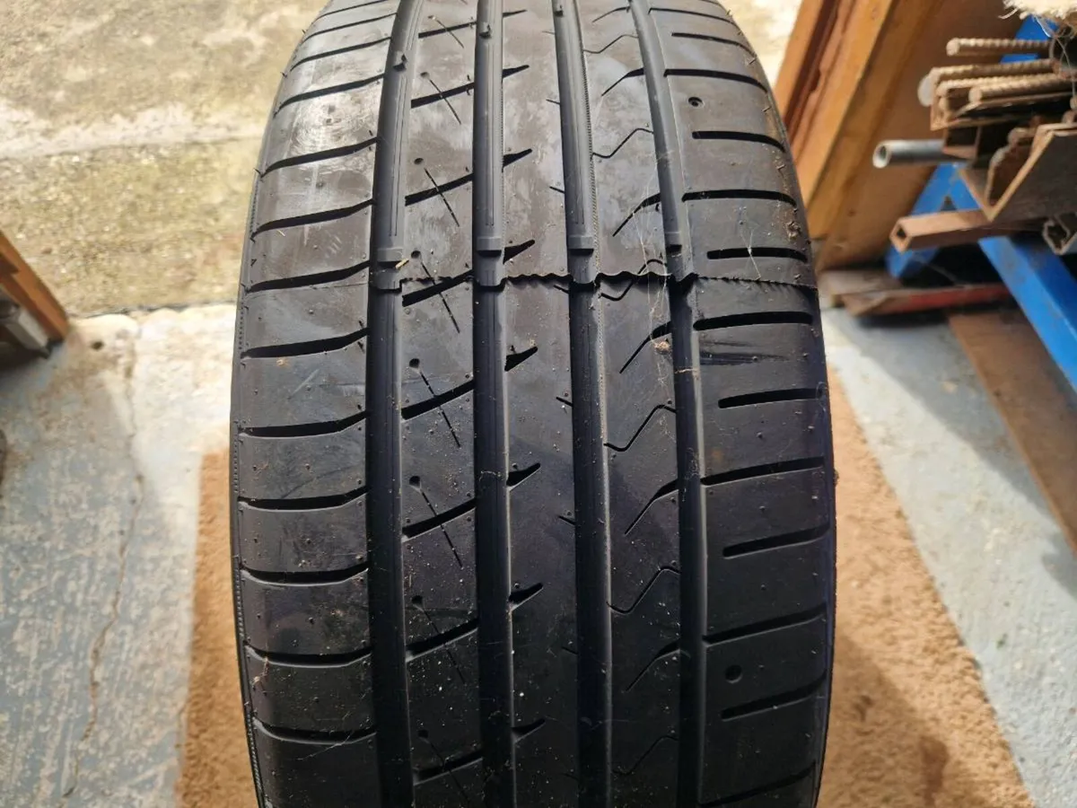 Brand new tyre - Image 1