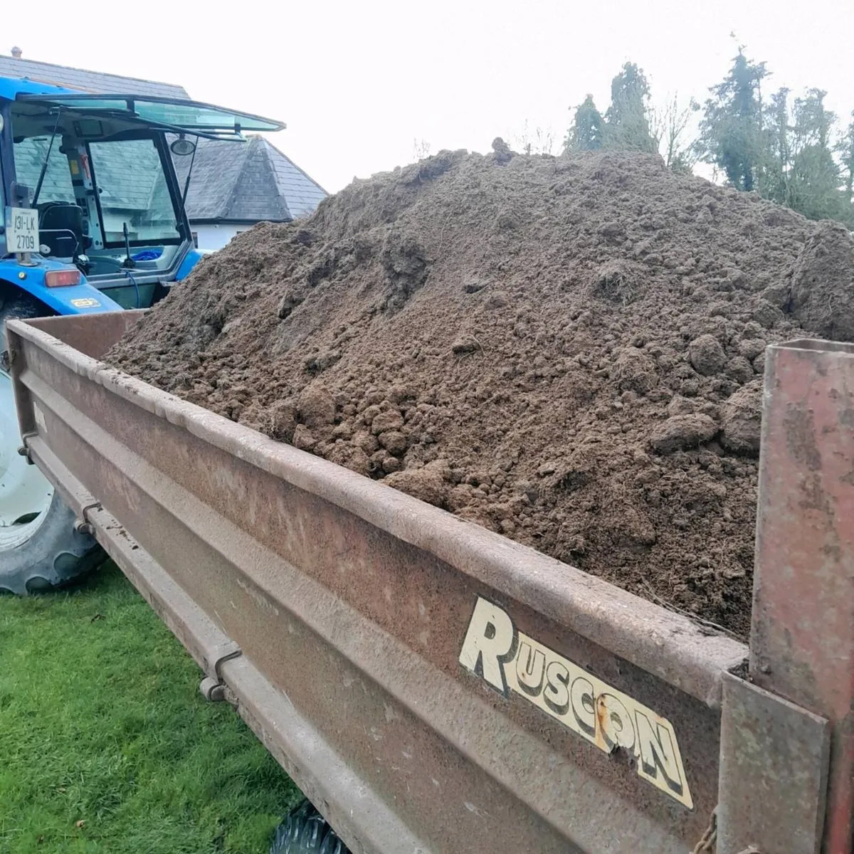 Topsoil for sale - Image 2