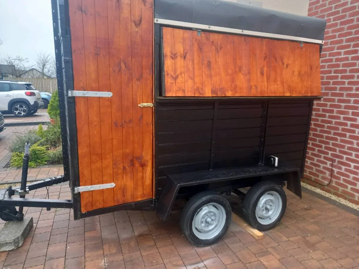 Horsebox Coffee Trailer - Image 4