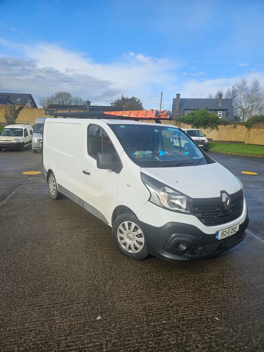Renault Trafic 2015 - Image 1