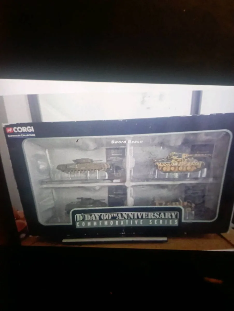 D DAY 60TH ANNIVERSARY COMMEMORATIVS SERIES BOXSET - Image 1