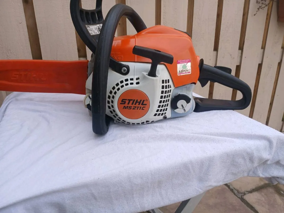 Stihl ms 211 chainsaw - Image 2