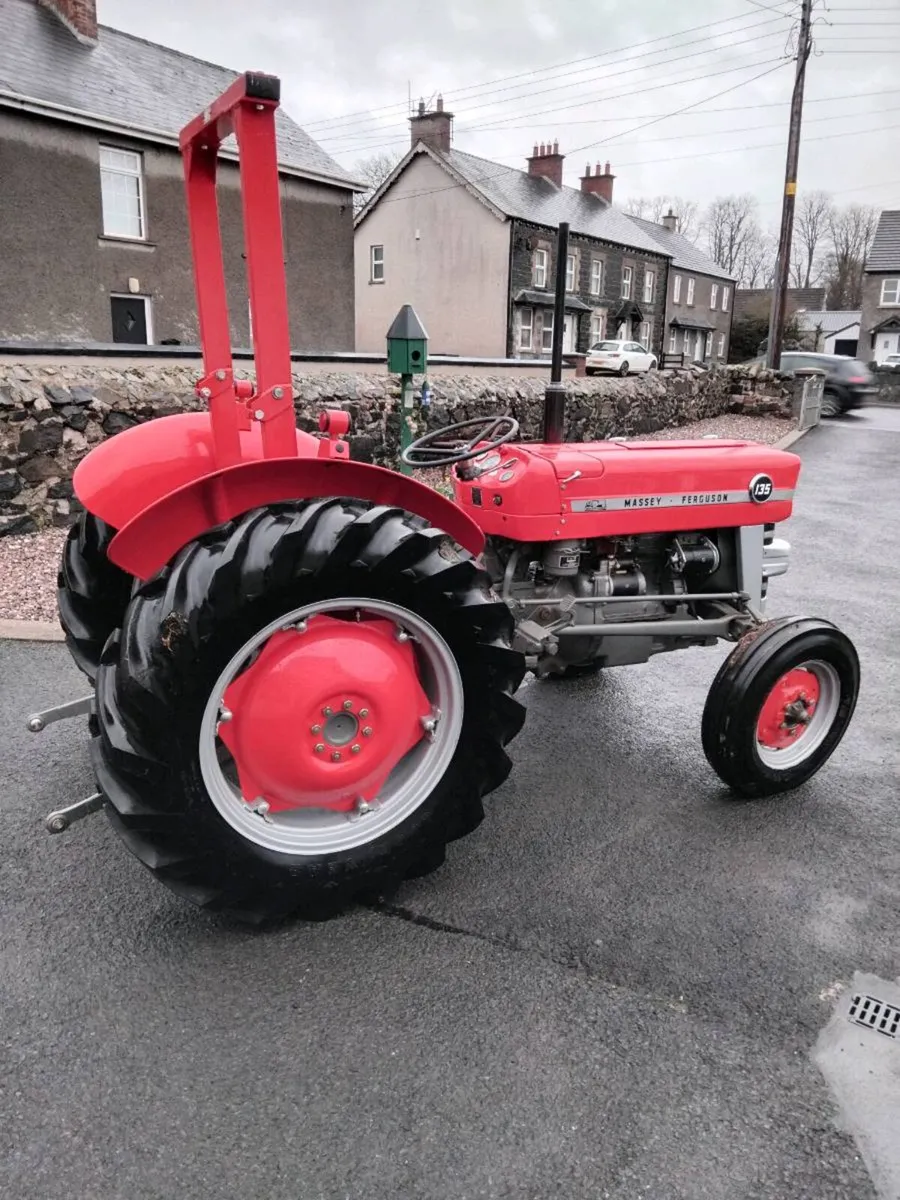 Vintage tractors - Image 1