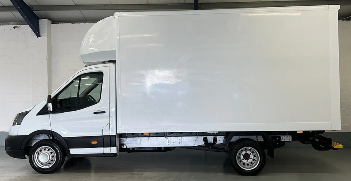 2024 Ford Transit Luton Box Van - Image 4