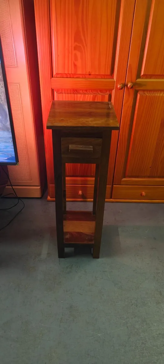 Sheesham Toll Stand - Image 2