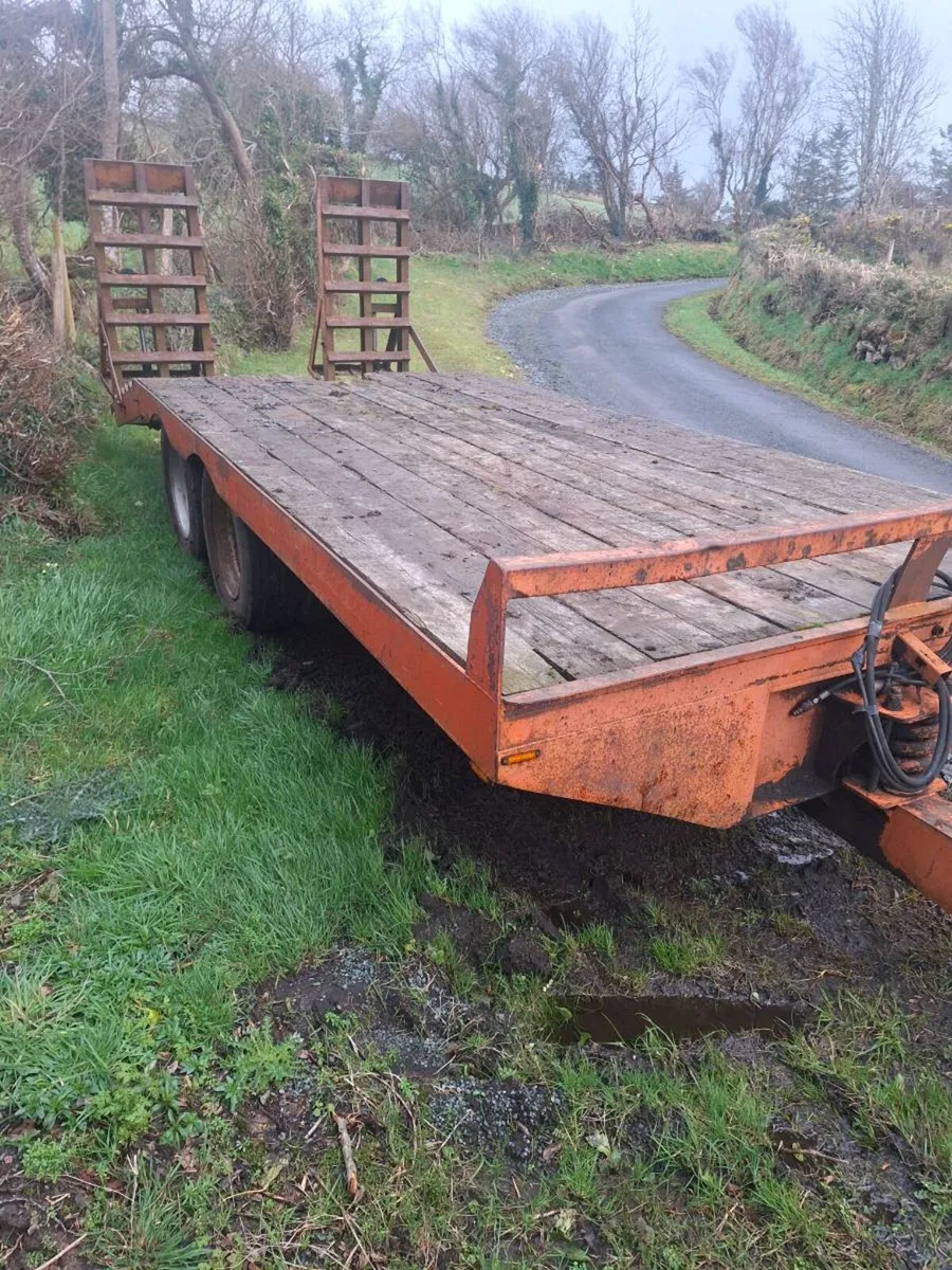 Low loader trailer - Image 1