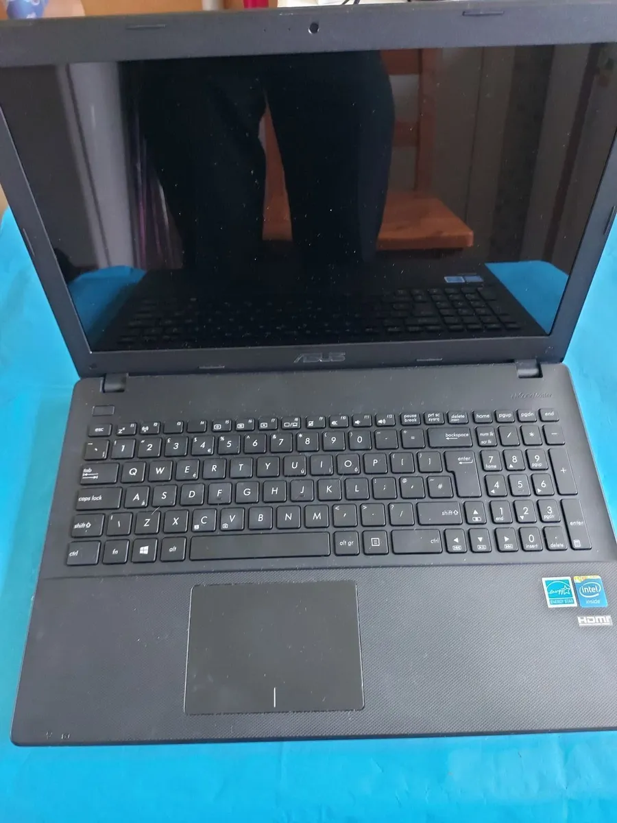 ASUS 15.6 inch Laptop, Windows 10, 4GB RAM, 500GB - Image 1