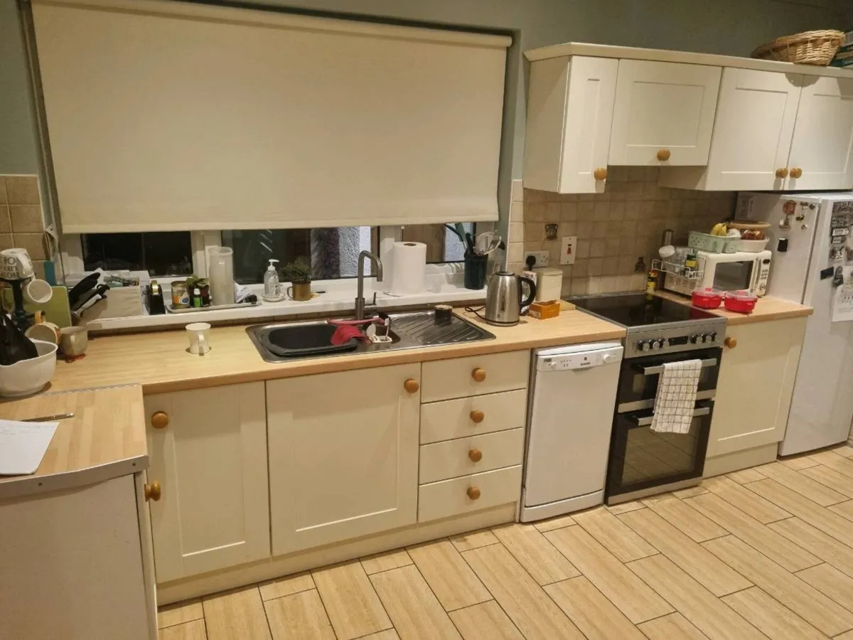 Kitchen - Image 2