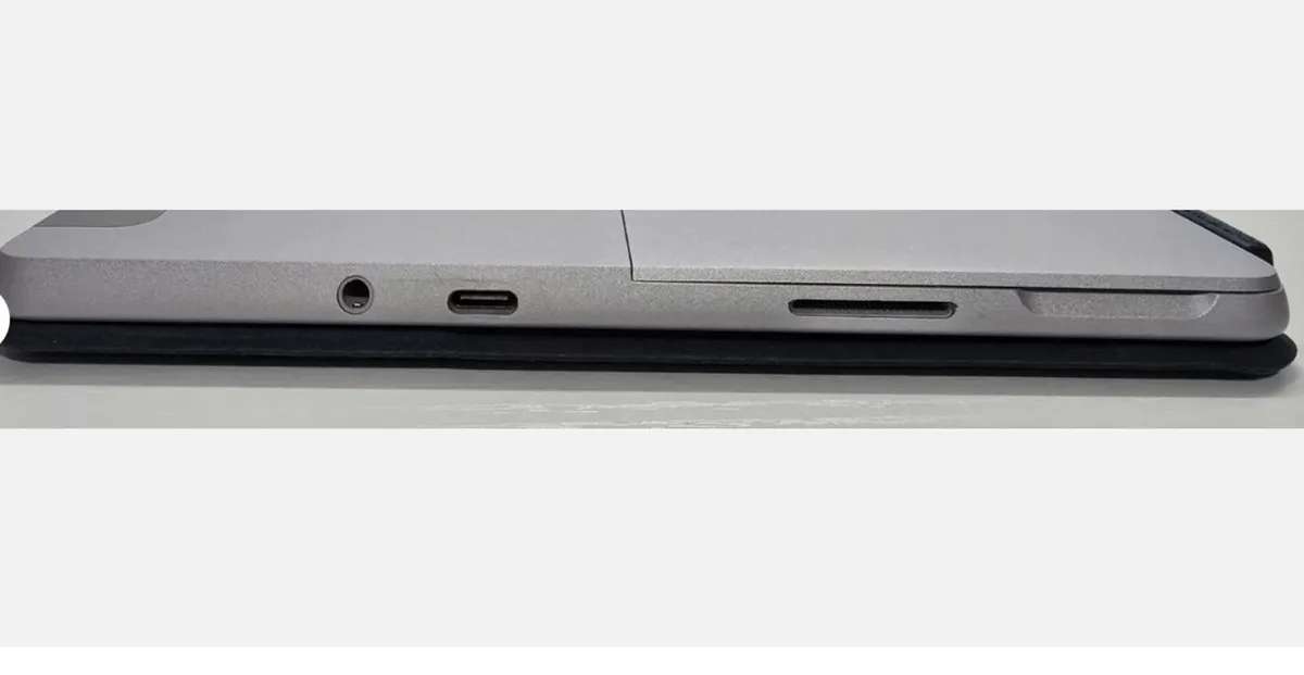 Microsoft Surface Go 10" 1824 Tablet 8GB 256GB SSD - Image 4