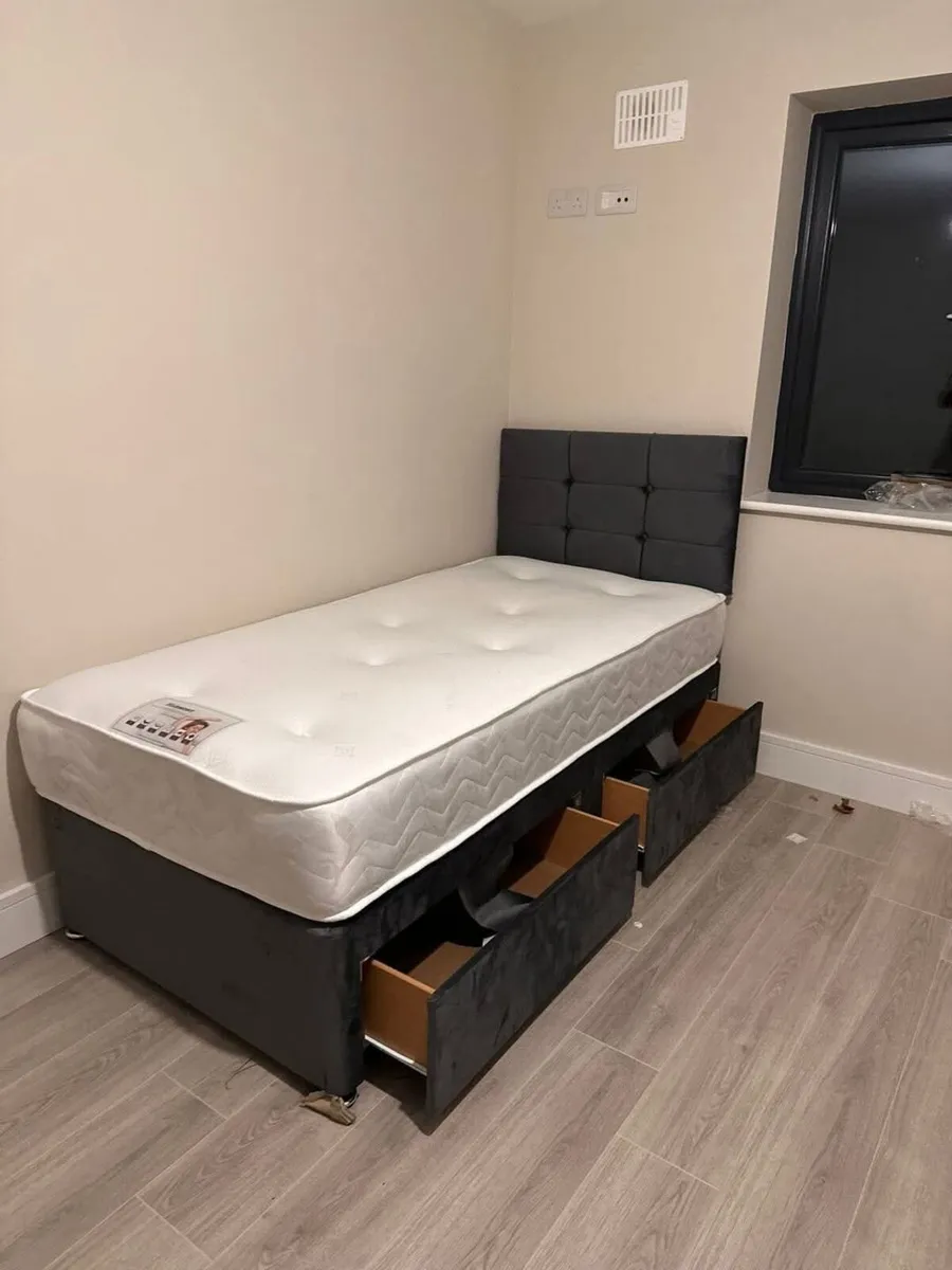 Sale now on free deliverg on divan beds