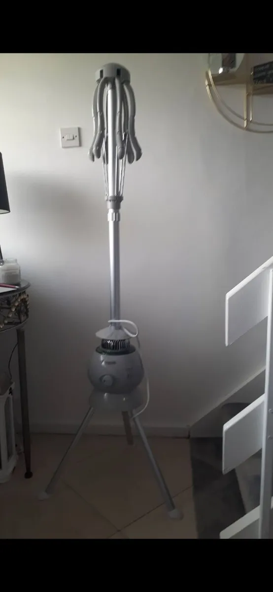 Clothes dryer - Image 2