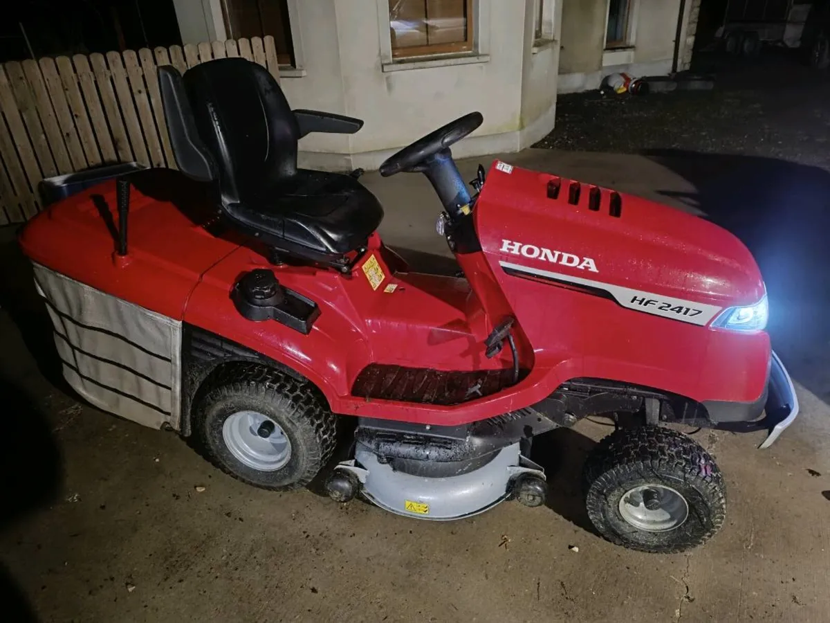 Ride on mower - Image 1