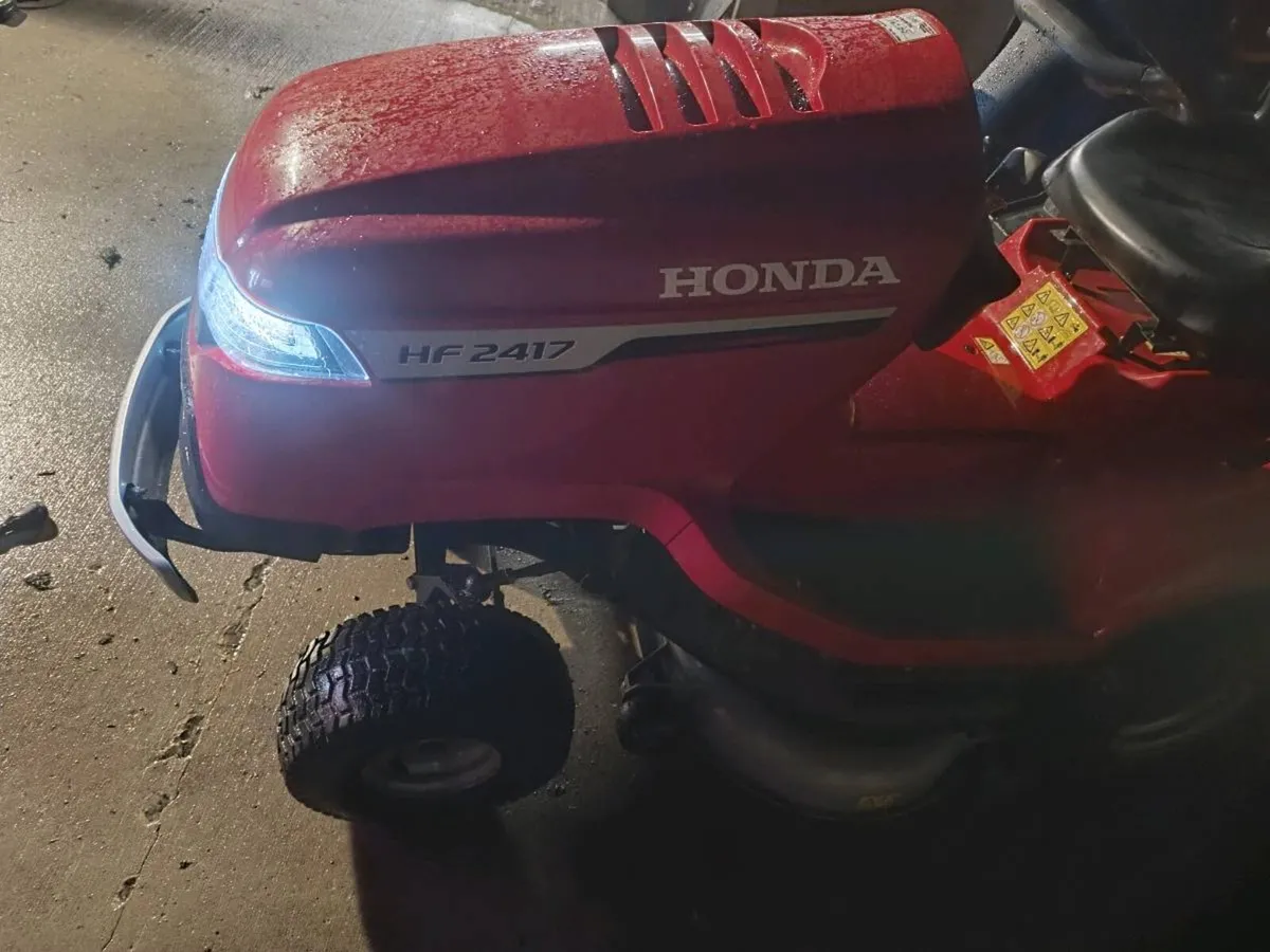 Ride on mower - Image 3