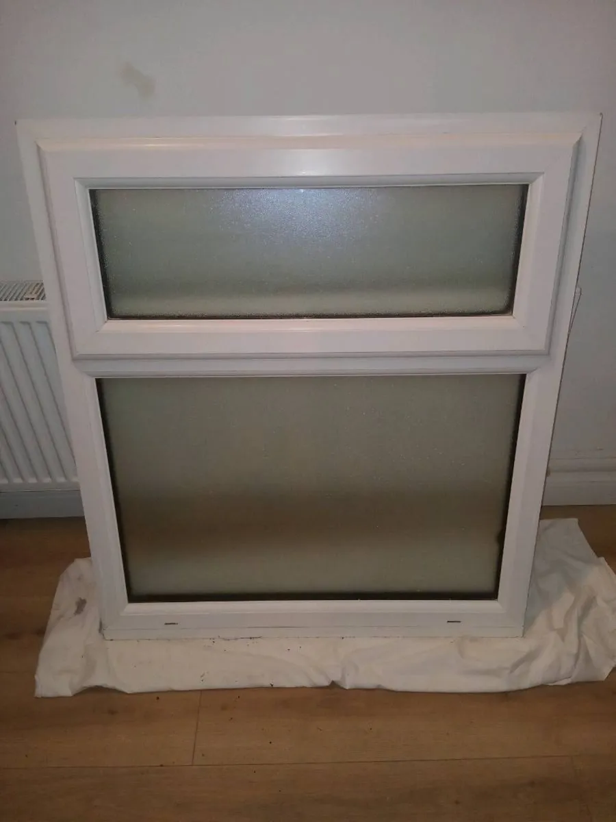 2 Double glazed pvc windows  for bathrooms - Image 2
