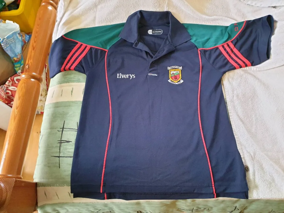 Mayo Gaelic Football Polo Shirt 2010 to 2011 - Image 1