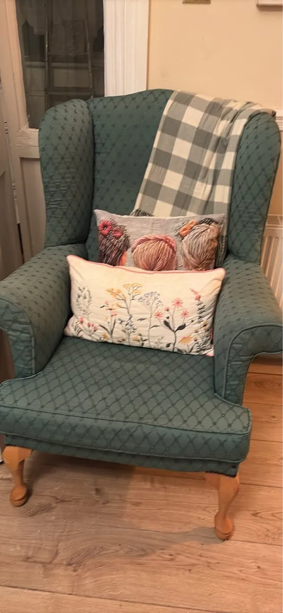 Queen Ann chair - Image 1