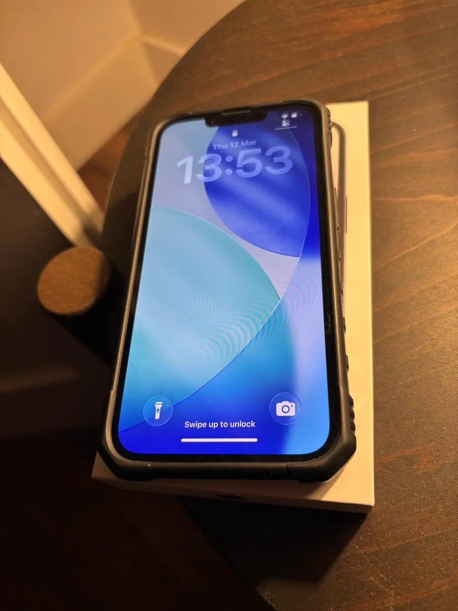 iPhones 16e - Image 1