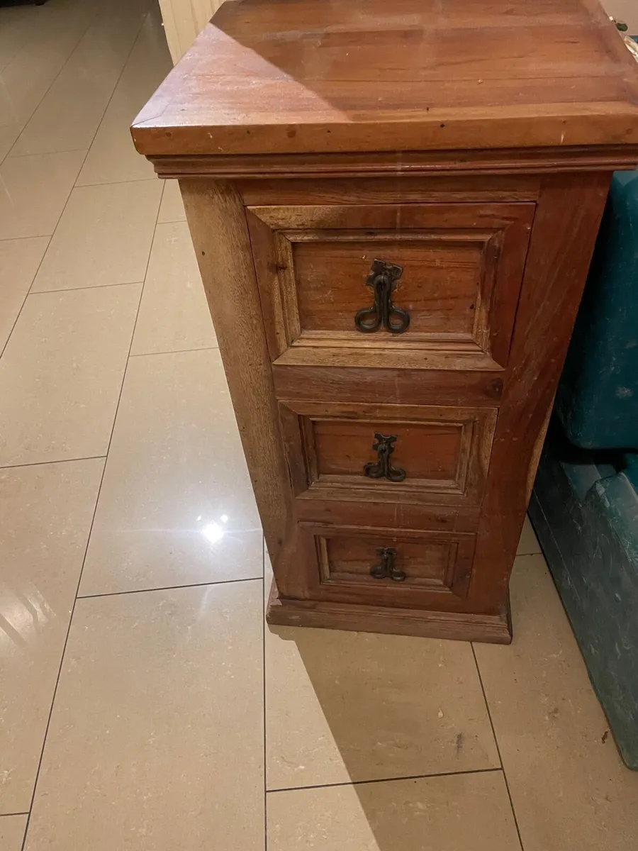 Mexican pine 3 drawer locker - Image 2