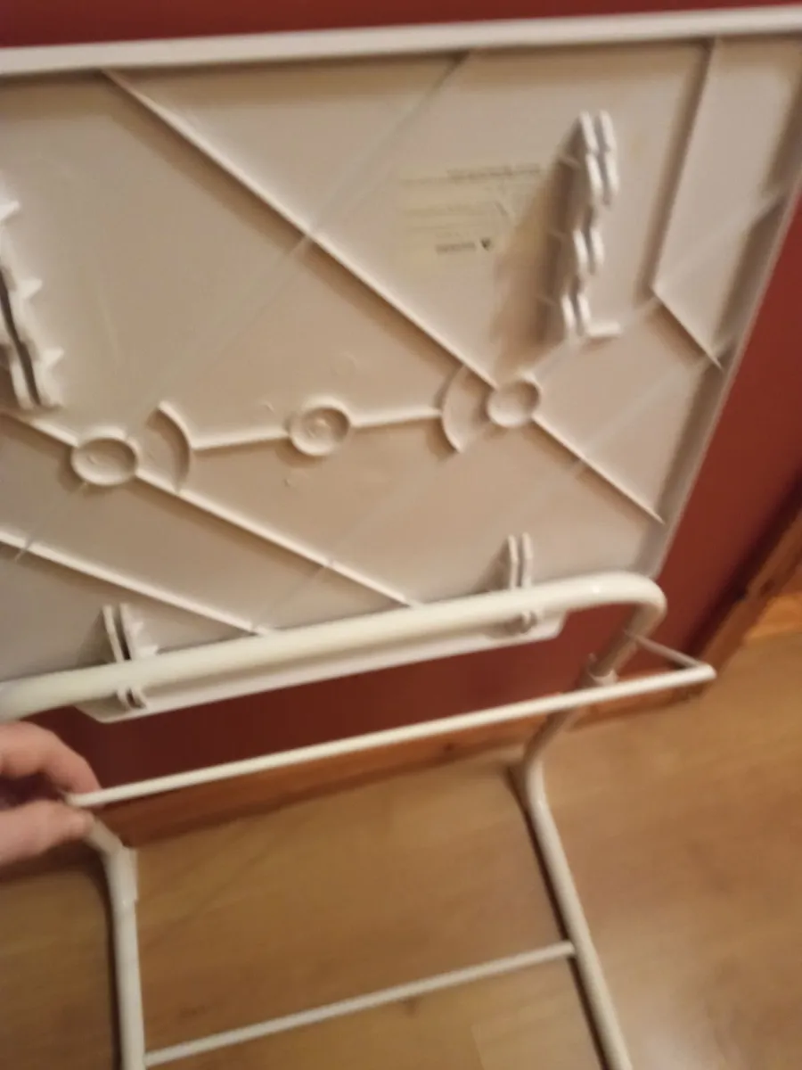 Foldable Table - Image 2