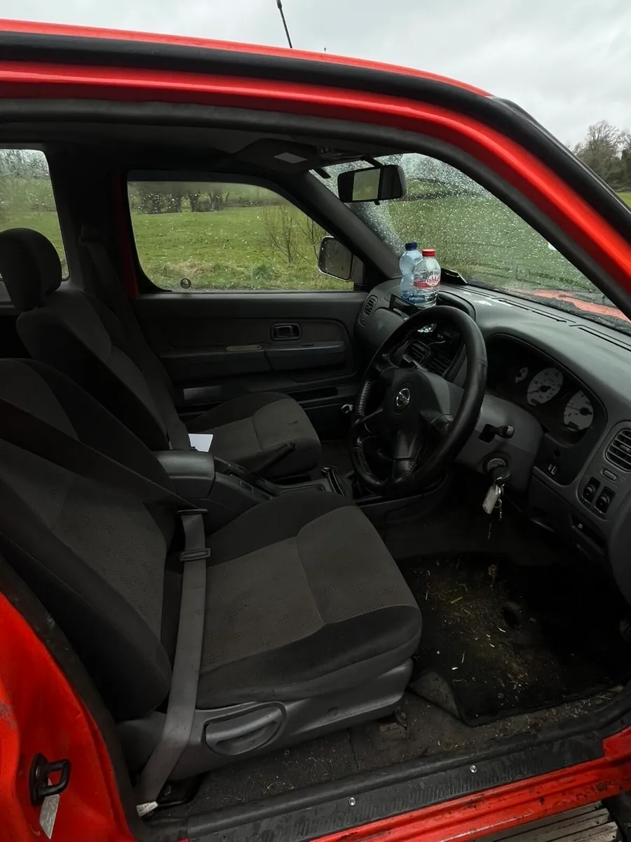 Nisan navara - Image 4