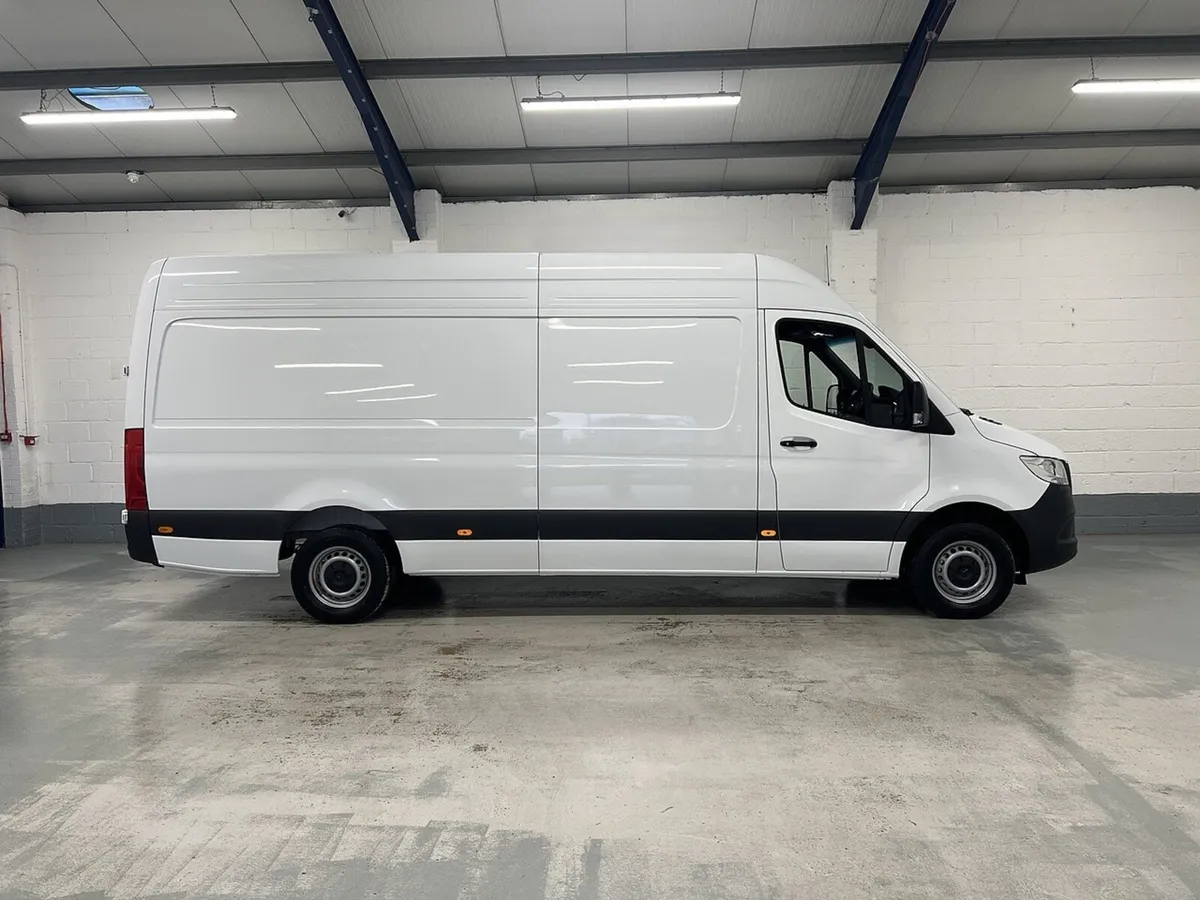 2025 Mercedes-Benz Sprinter Panel Van - Image 4