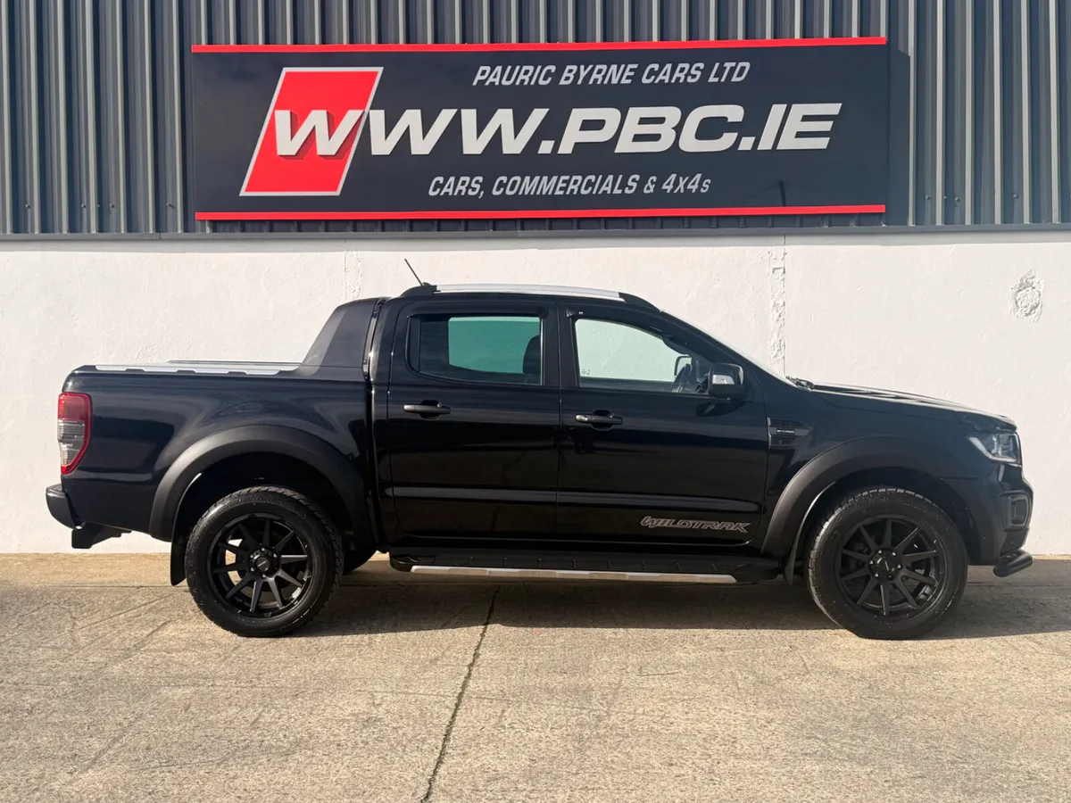 Ford Ranger 2.0D Bi-Turbo WildTrack Auto  2023 - Image 3