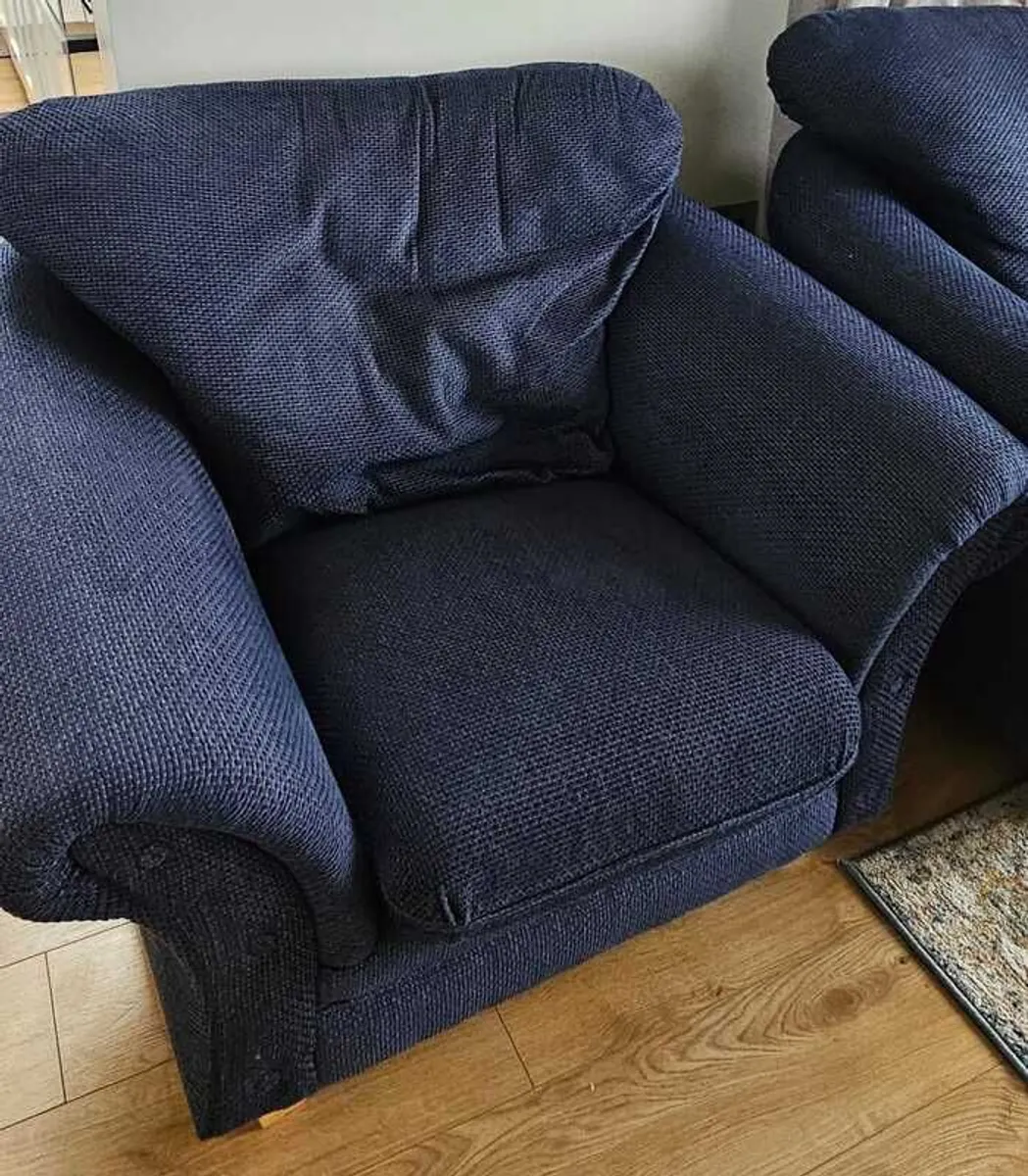 3 Seater Couch & 2 Armchairs - Image 2