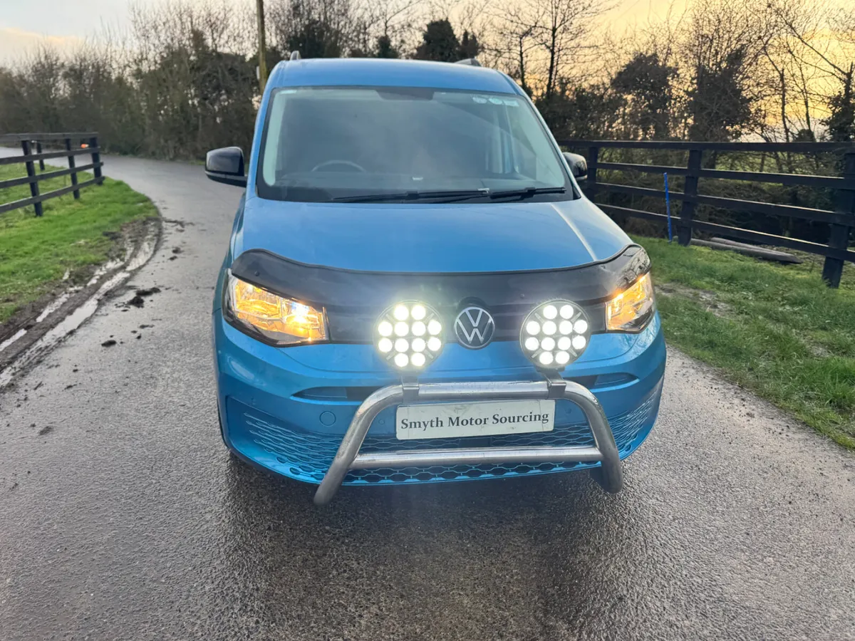 2023 Volkswagen Caddy 2.0L Fully Loaded No Vat**** - Image 4