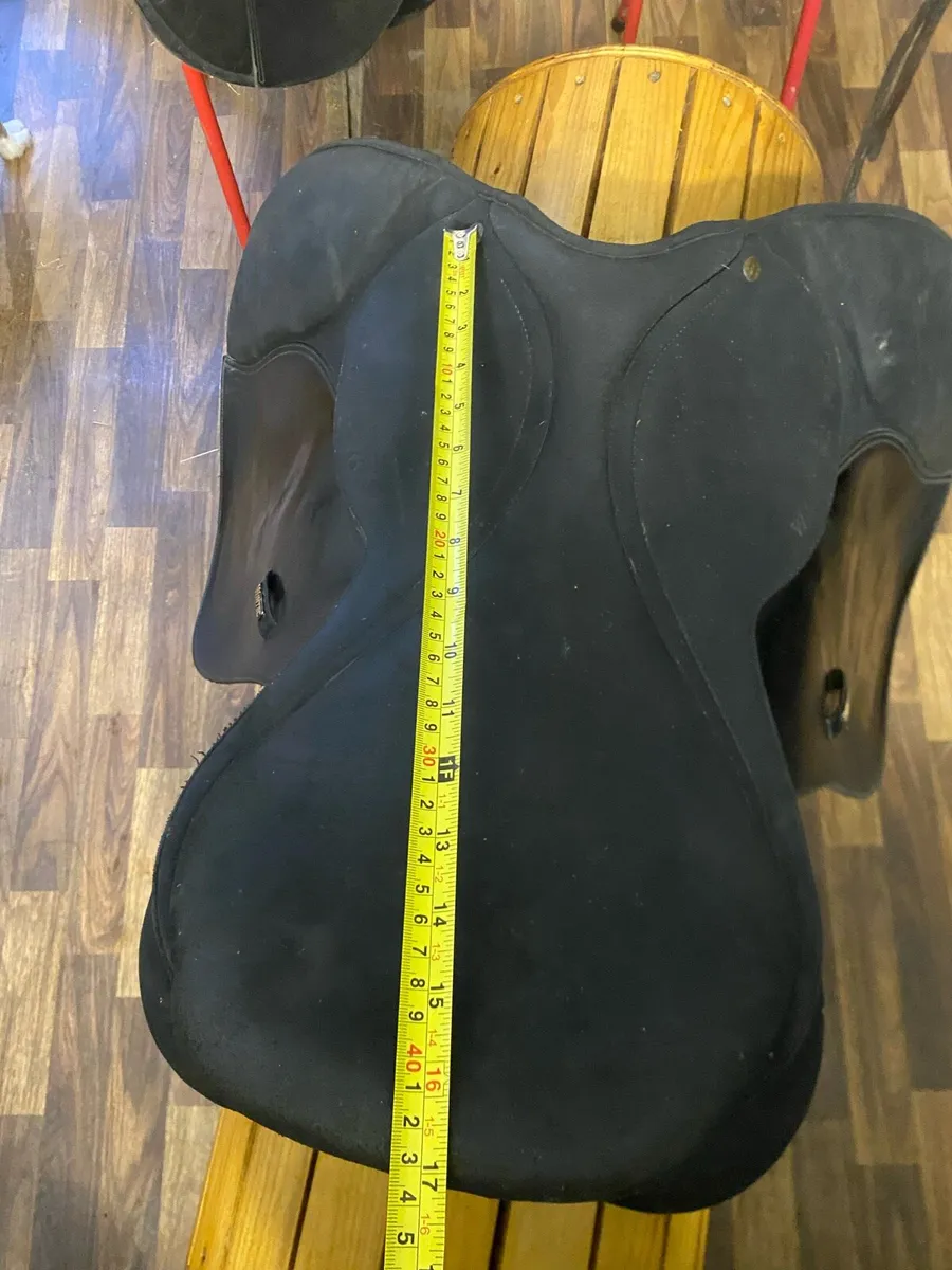 Wintec pro jump adjustable saddle - Image 4