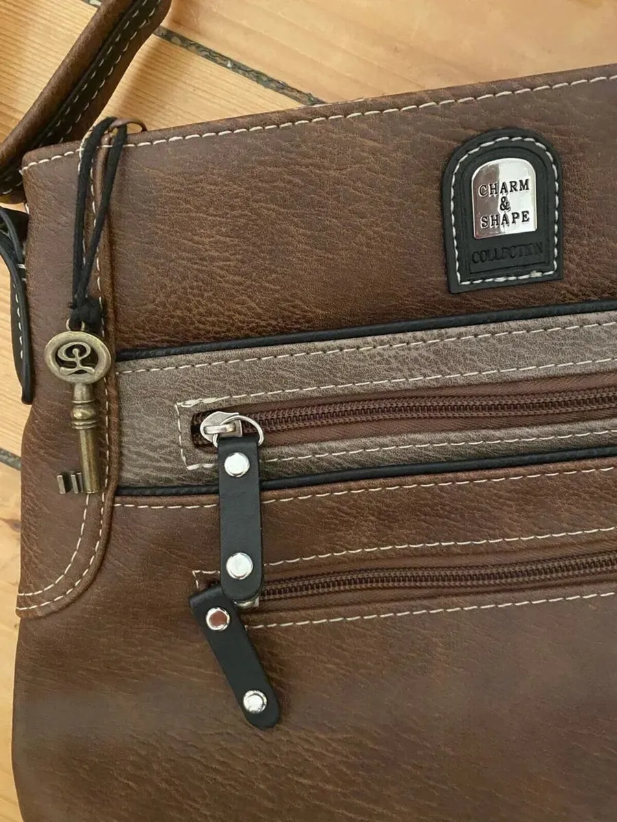 Charm & Shape Shoulder Bag - Brown - Image 4