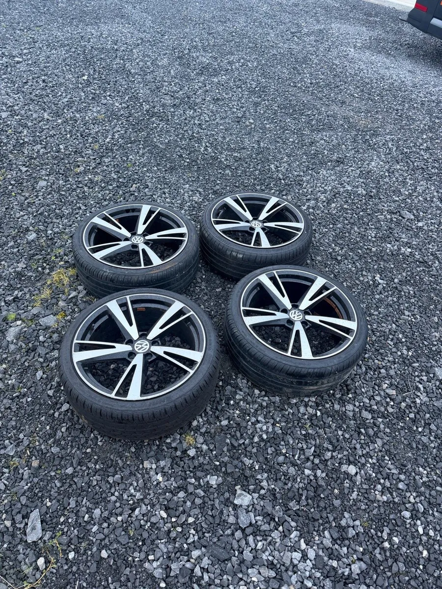 Vw Alloy wheels - Image 1