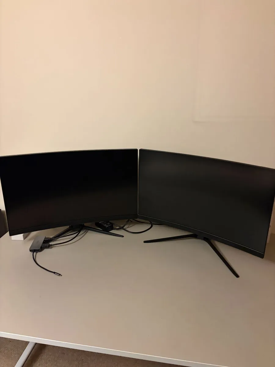 MSI Curved Gaming Monitors (1 x 1440p and 1x1080p) - Image 2