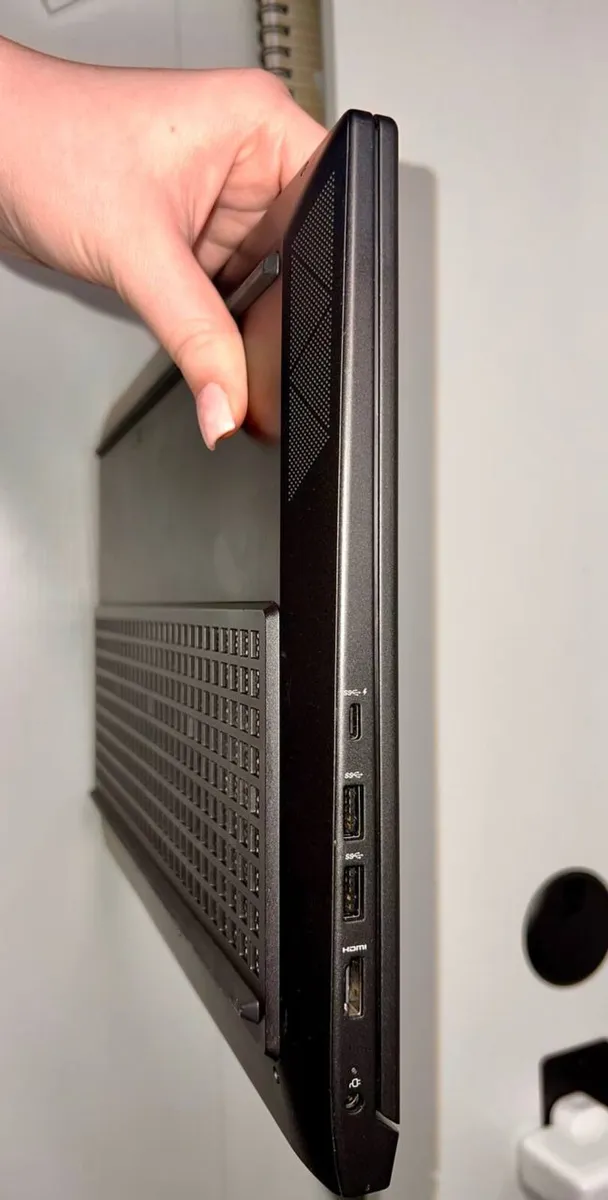 HP VICTUS 16 GAMING LAPTOP - Image 4