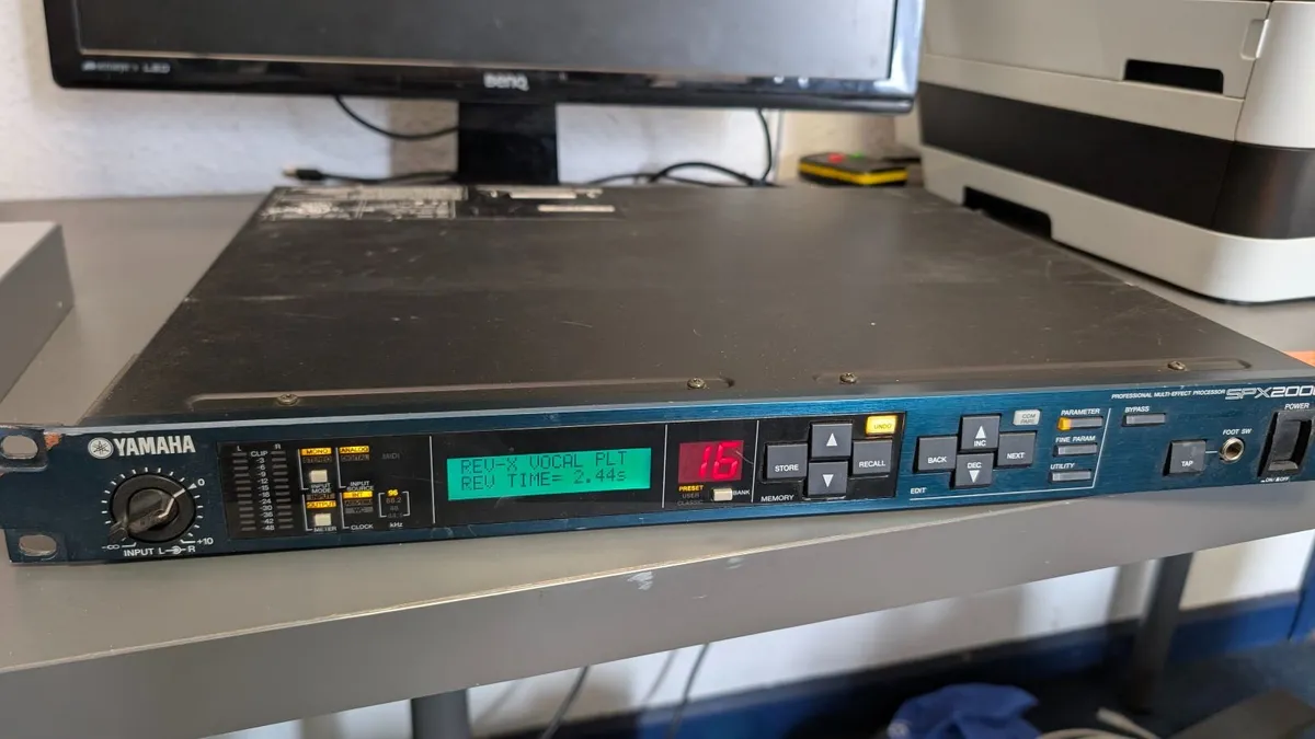 Yamaha SPX2000 Professional Multi-Effect Processor - Image 1