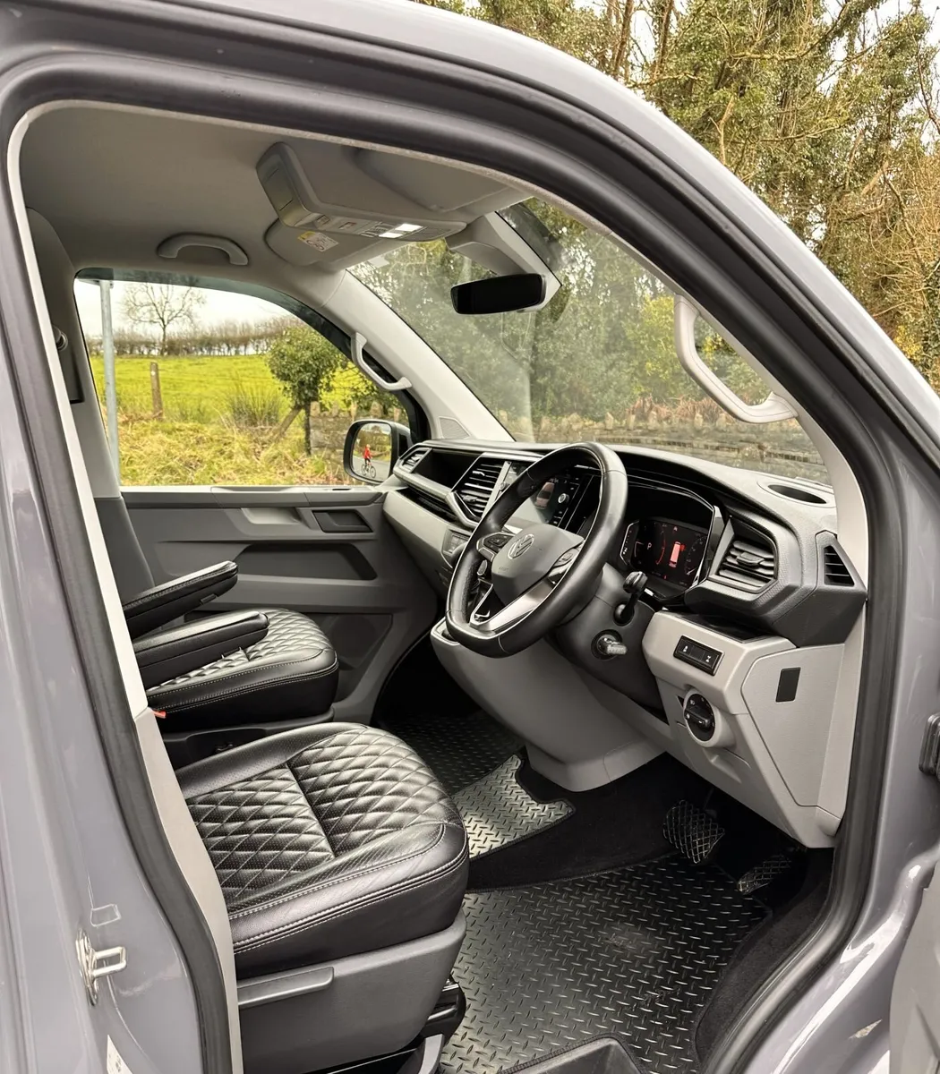 Volkswagen Transporter 2023 - Image 1