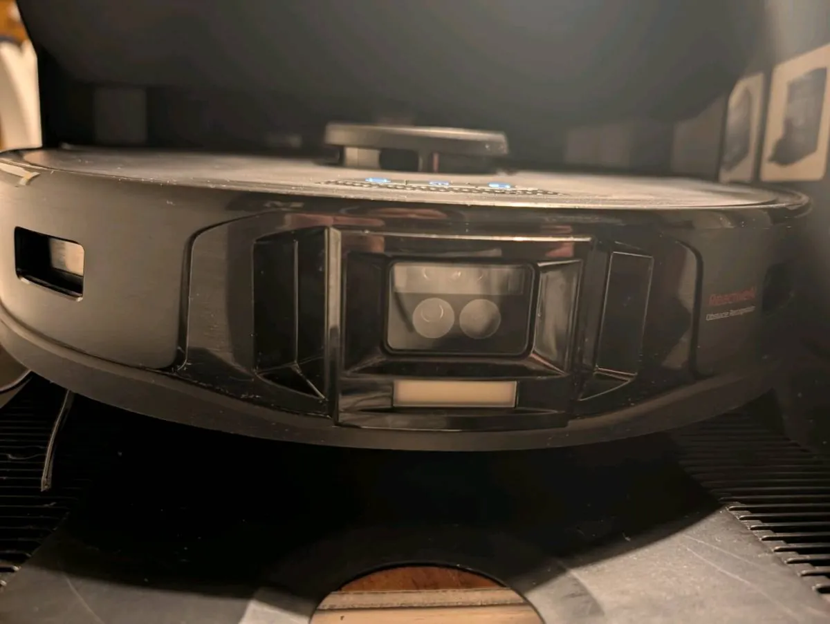 Roborock S7 MaxV Ultra - Full set with spares - Image 2