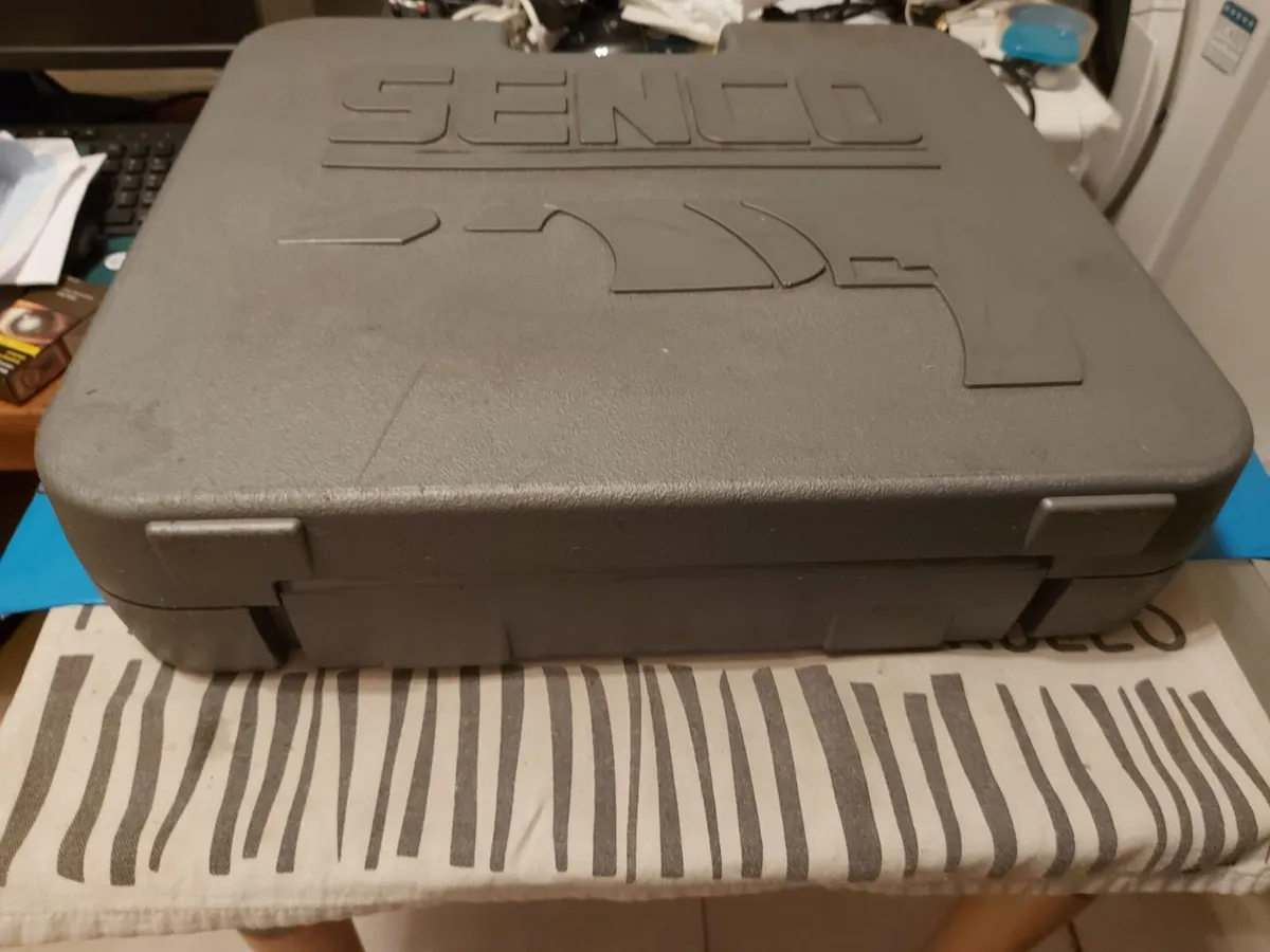 SENCO DS200-AC Duraspin Screw Fastening System - Image 3