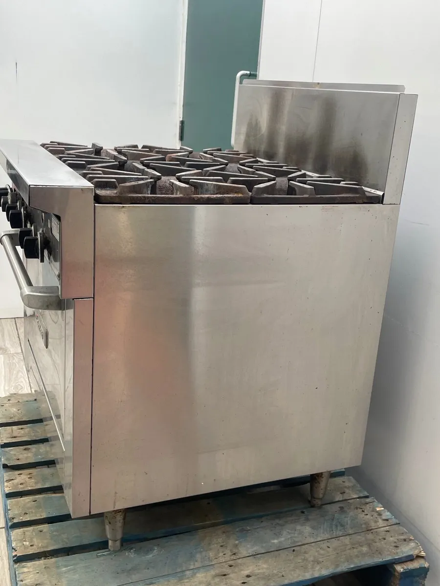 GARLAND RANGE OVEN 6 OPEN BURNER - Image 3