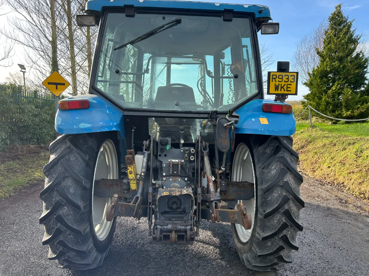 1997 New Holland 6635 with Loader - Image 4